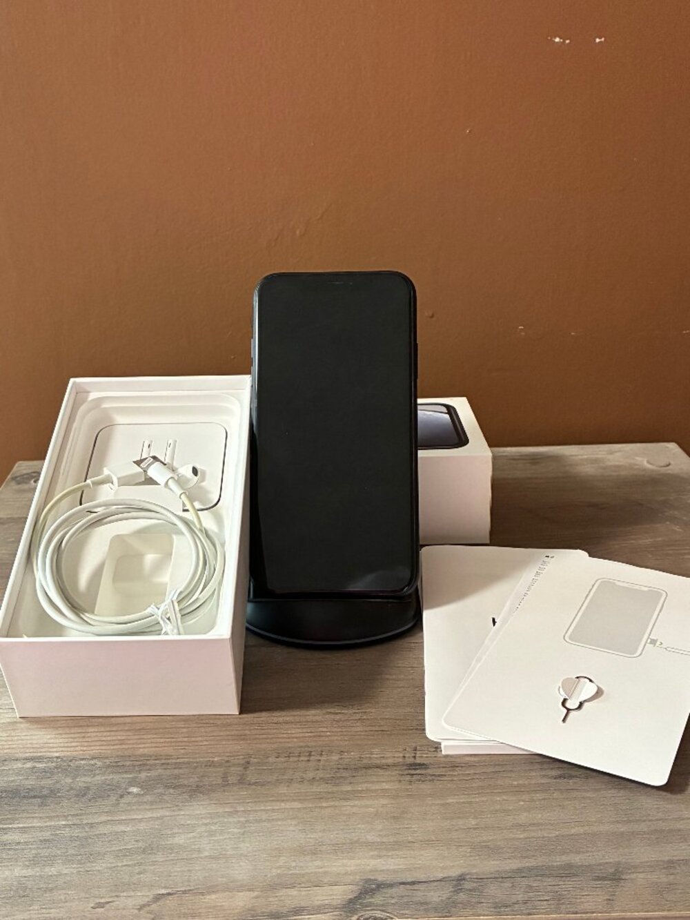 iPhone XR 64 GB - Picture 7 of 7